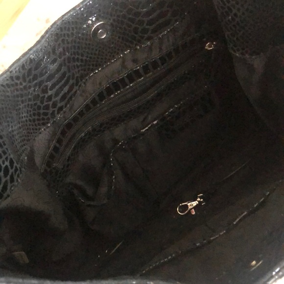 MICHAEL KORS BLACK PURSE - Picture 3 of 7